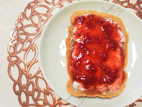 材料2つ!レンジで作る*手作りいちごジャム